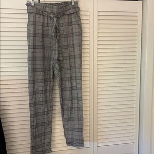 Women’s SO Plaid Dress Pants sz M
